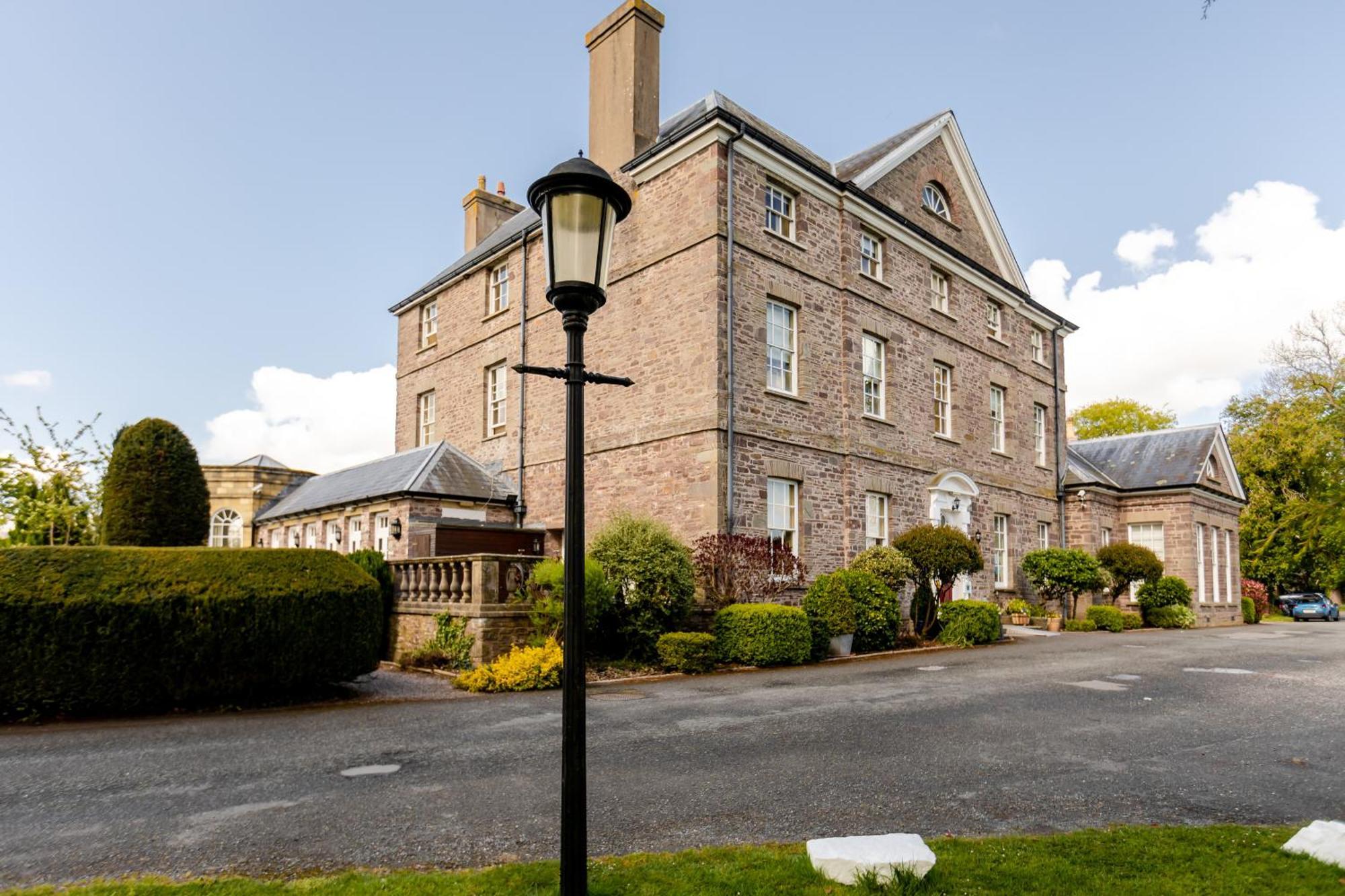 Peterstone Court Country House Restaurant & Spa Brecon Exterior foto