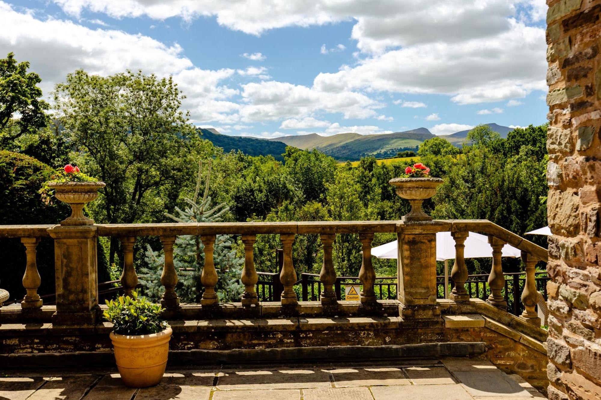 Peterstone Court Country House Restaurant & Spa Brecon Exterior foto